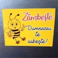 Magnet albinuta, Zambeste Dumnezeu te iubeste!